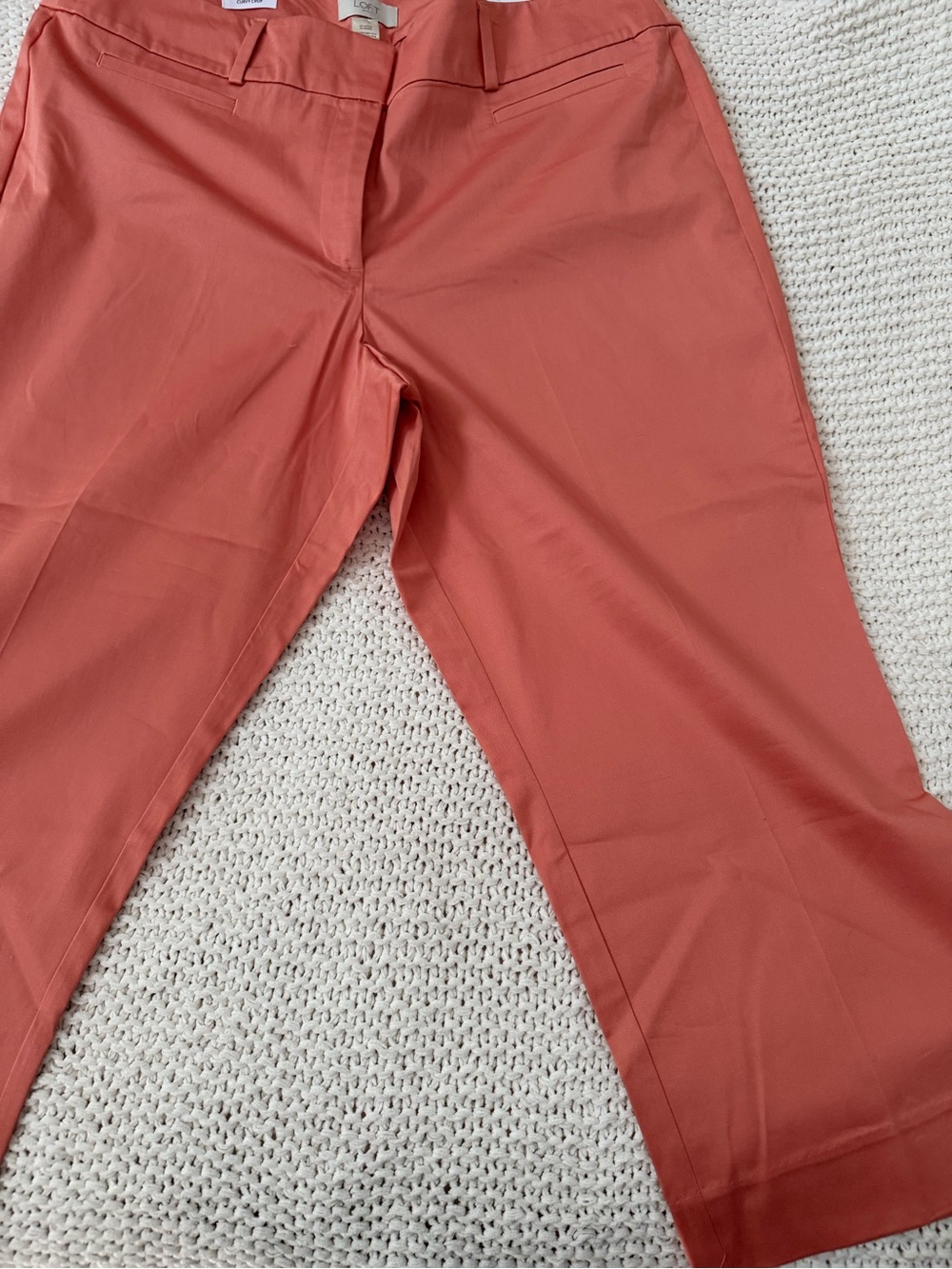LOFT Coral-Peach Women’s Curvy Crop pants NWT